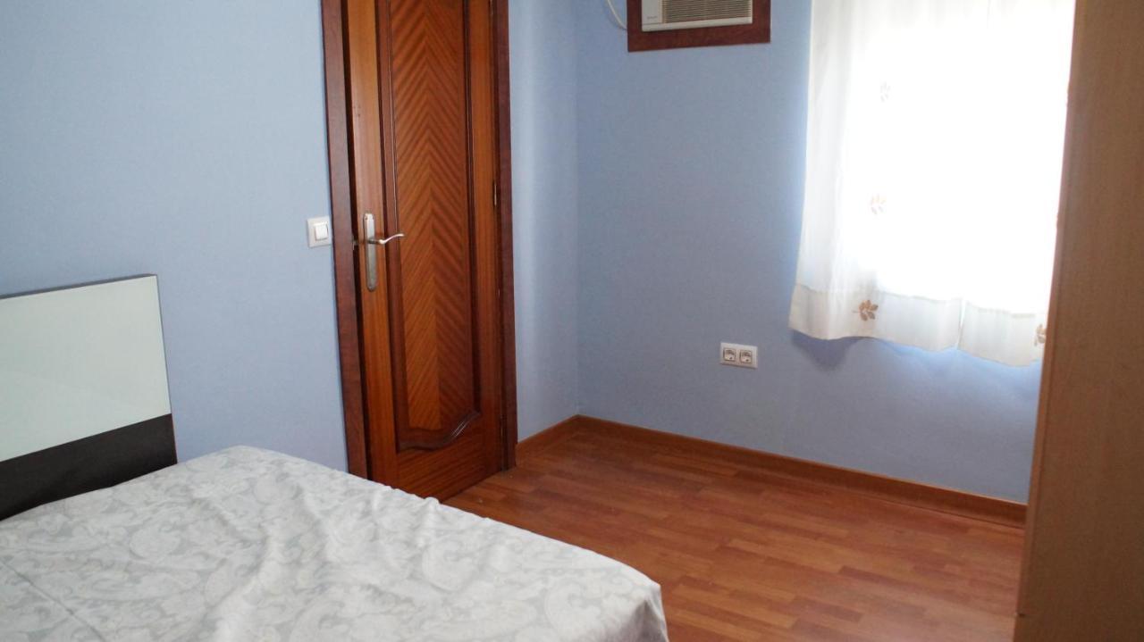Piso En El Tardon Apartman Sevilla Kültér fotó